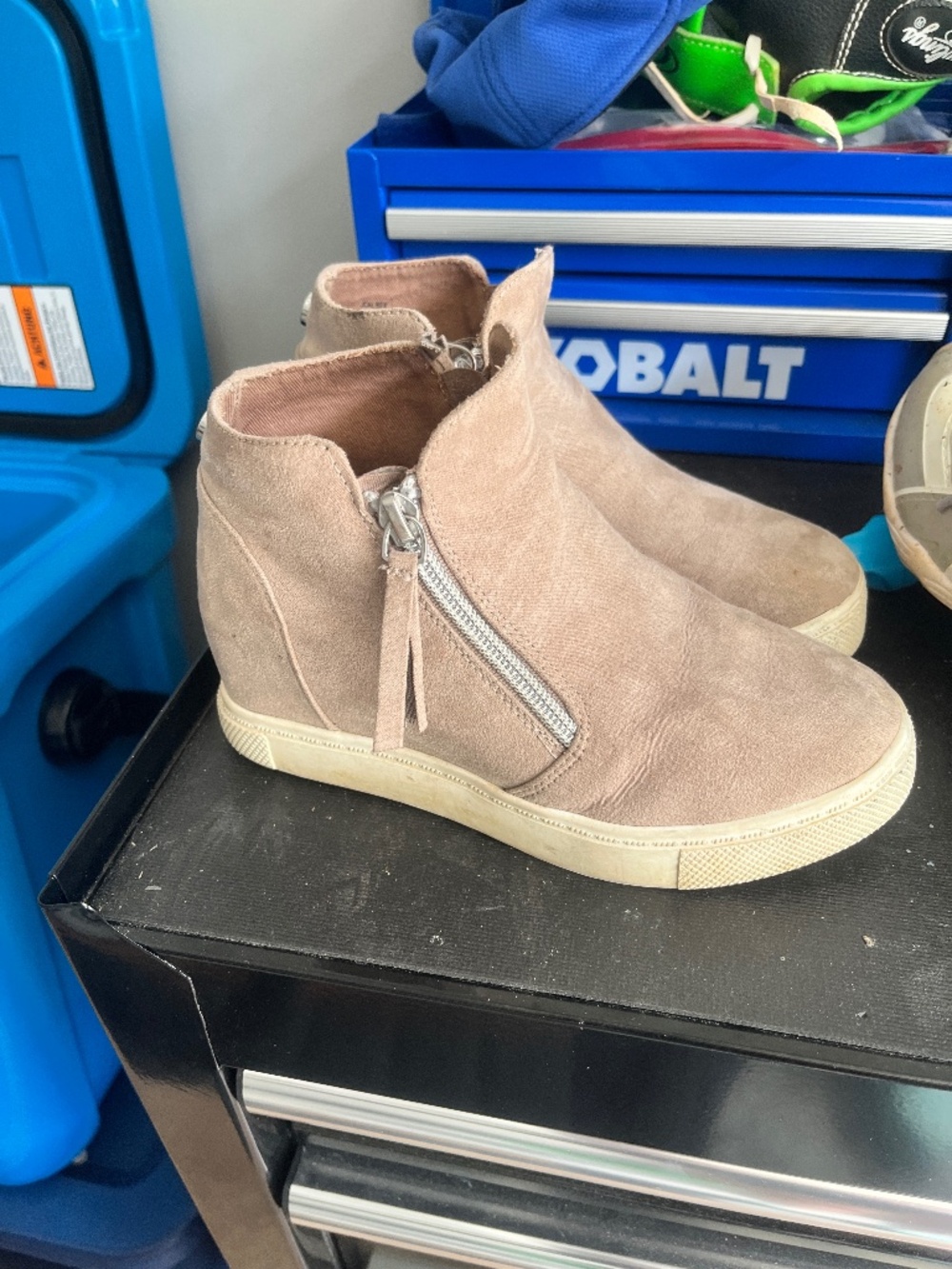 Steve Madden Kids Taupe Suede Boots